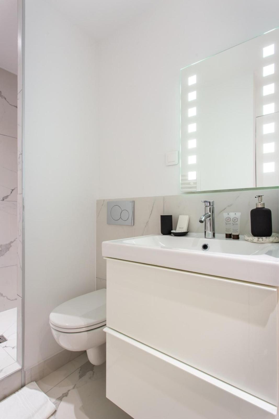 Charming Studio - 1Bd-2P - Batignolles Parigi Esterno foto